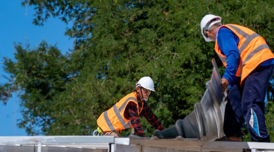Professional residential roofers in Greenwood Springs, MS